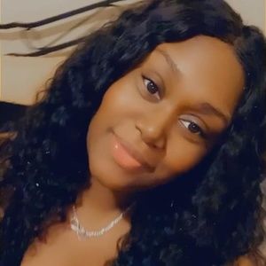 Meet your Posher, Bre